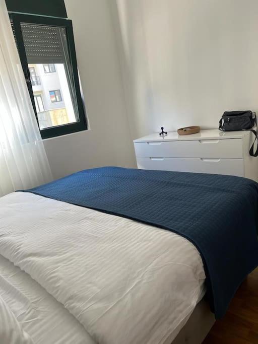 Modern Seaside Apartment With Balcony Tale Apartment Kotor Zewnętrze zdjęcie